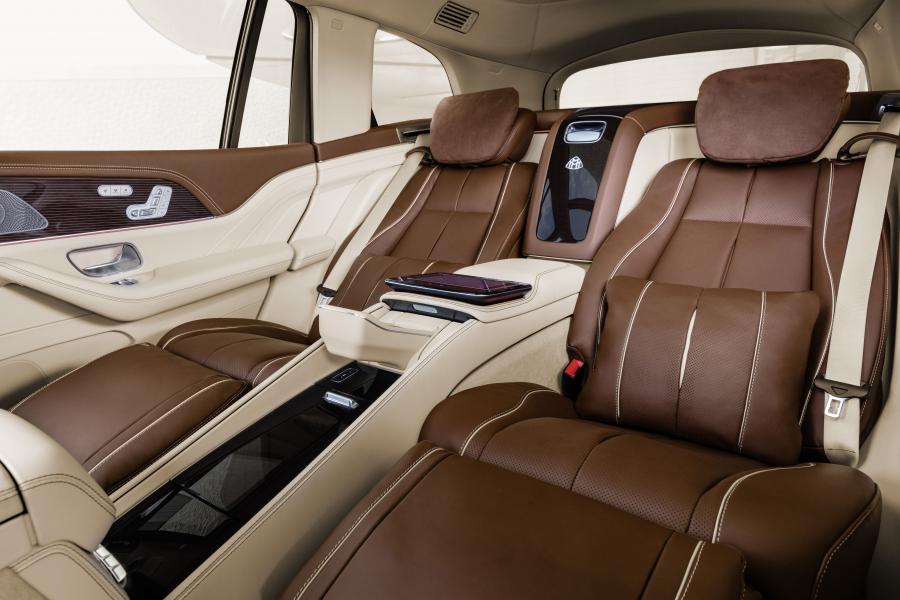 Интерьер Mercedes-Maybach GLS600 4Matic (X167) 2020 года  (WW) (фото 50 из 66)